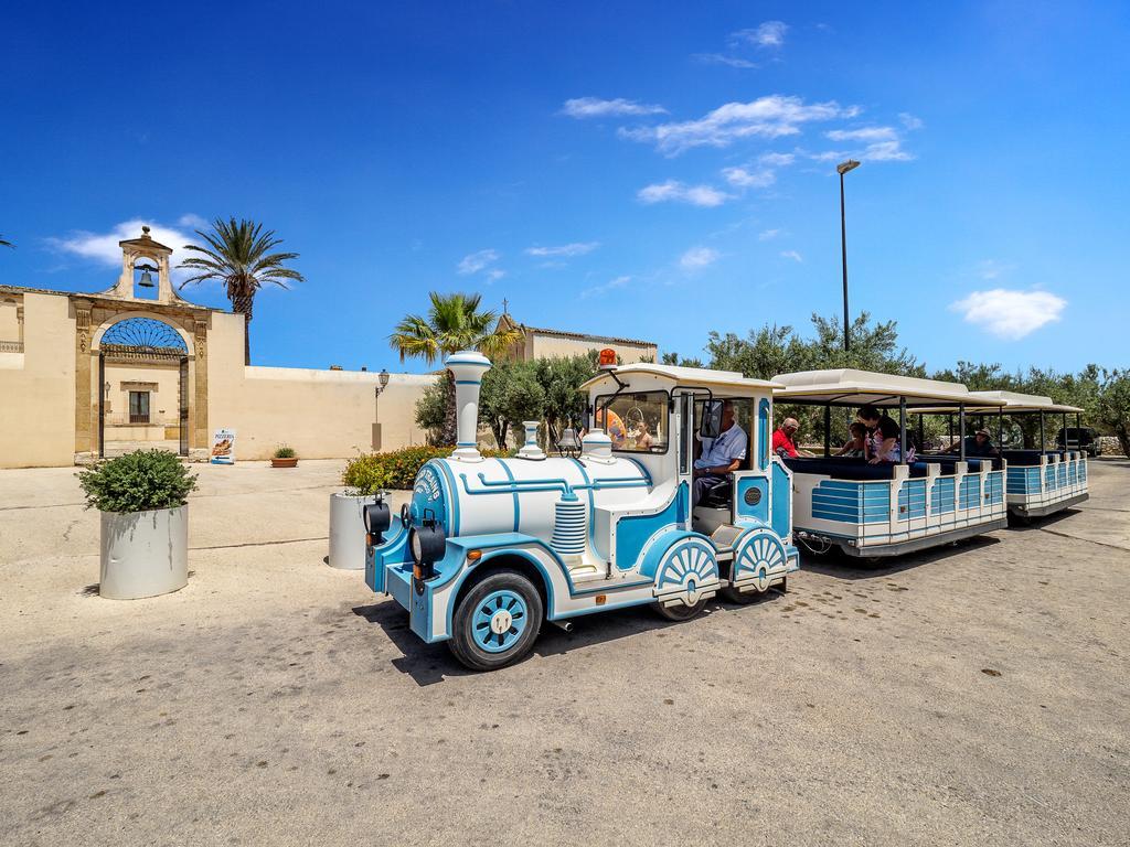 I Giardini Di Athena- Athena Resort Scoglitti Buitenkant foto
